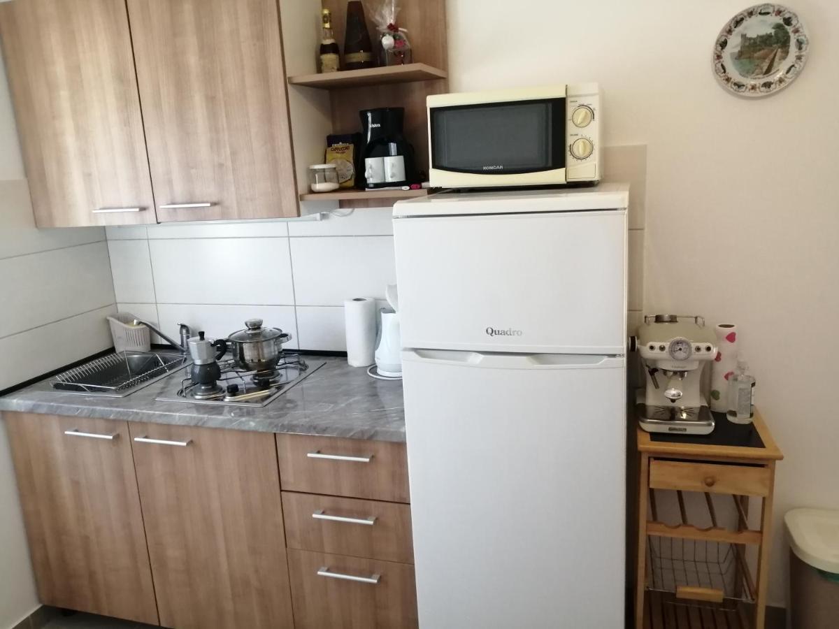 Holiday Home Kerniat Pula Luaran gambar