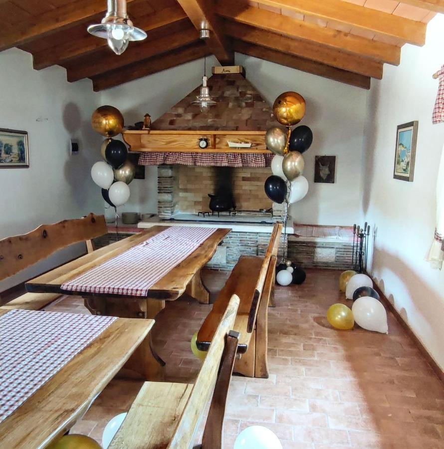 Holiday Home Kerniat Pula Luaran gambar