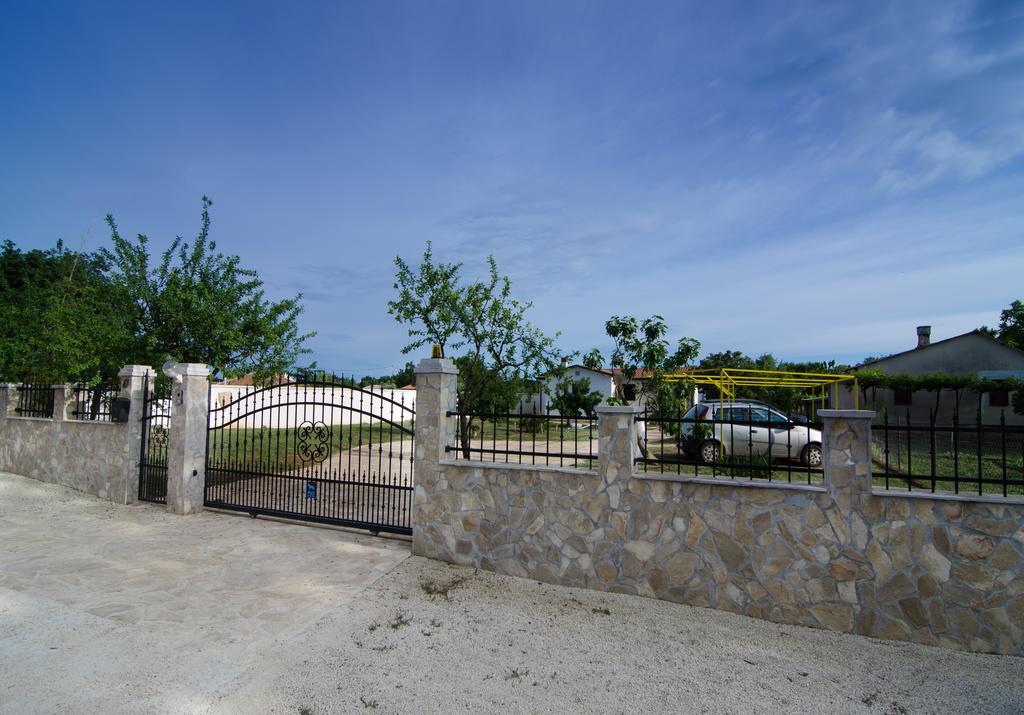Holiday Home Kerniat Pula Bilik gambar